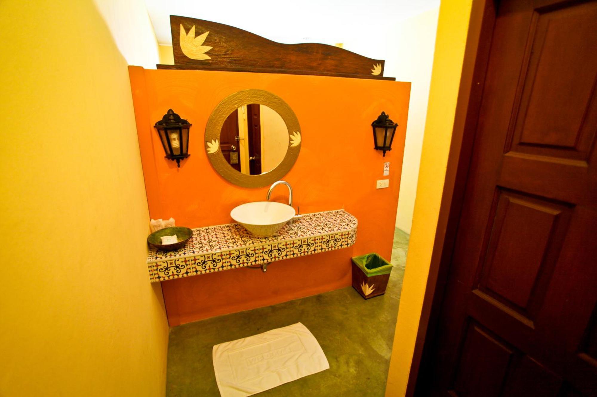Boondaree Home Resort Pantai Kata Luaran gambar